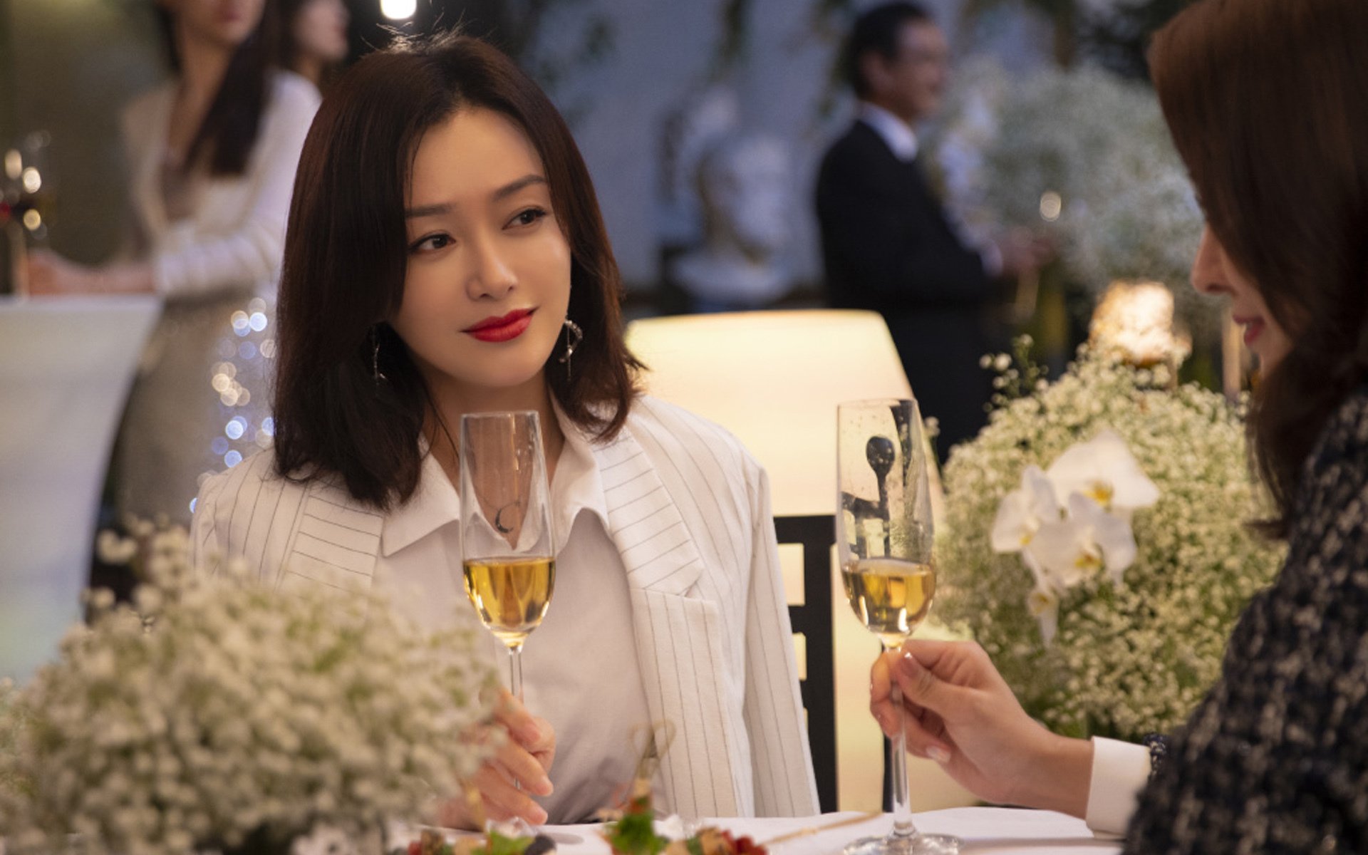 当安菲尔德遇见安第斯，卡马文加如何用错误的位置，踢出统治级的答案