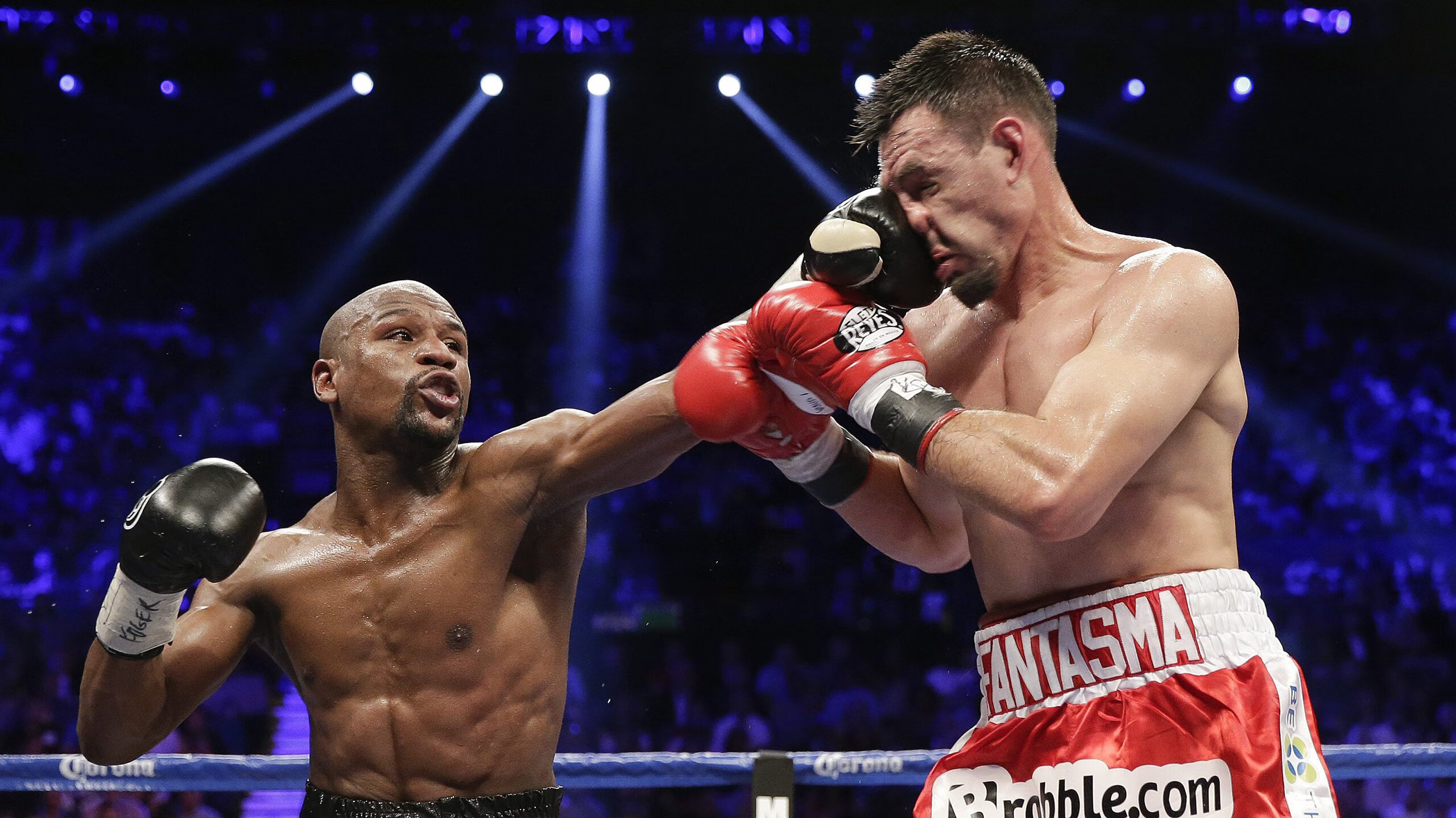 当紫金军团遭遇东方巨龙，贝恩生涯之夜点燃湖人vs上海血拼战火