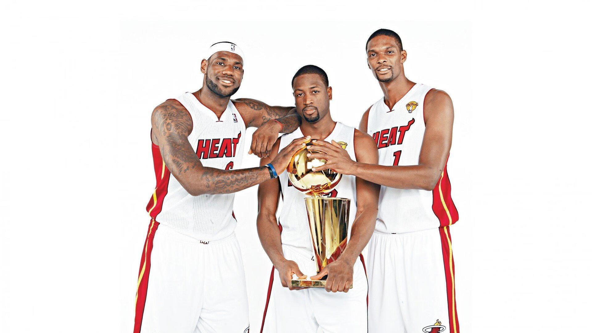 IM体育社区互动入口-年度焦点之战之夜，基耶萨个人能力完全展现